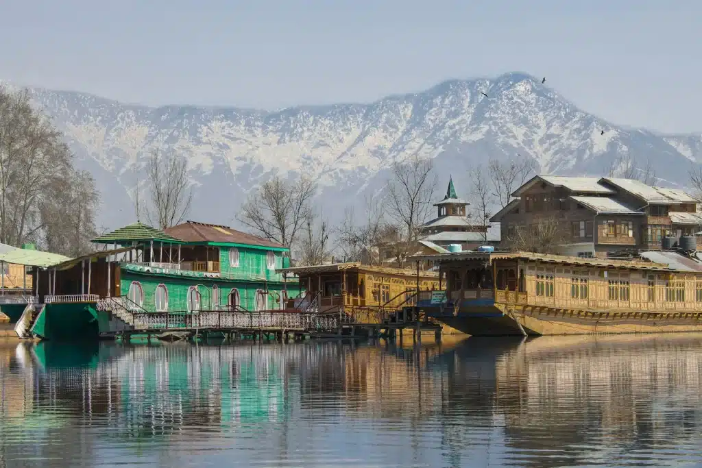 DISCOVER-KASHMIR-5-NIGHTS-6-DAYS